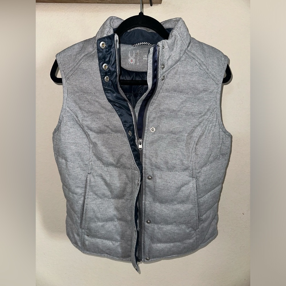 Woman’s SPYDER vest, grey